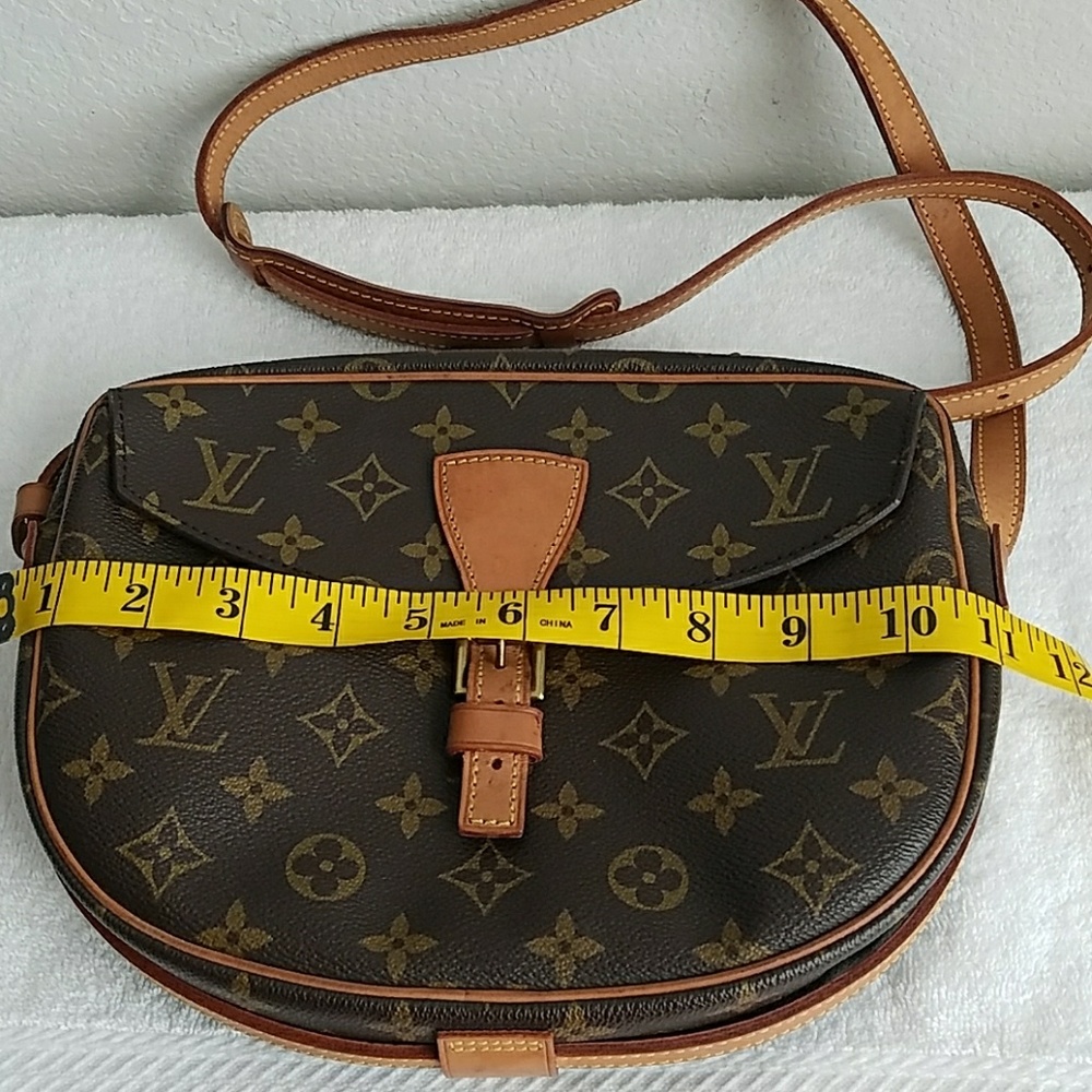 LOUIS VUITTON  JEUNEFILLE MM